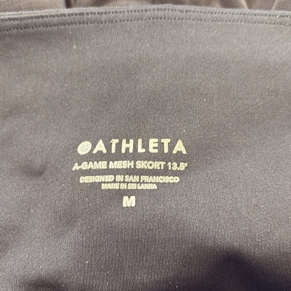 Athleta A-Game Mesh Black Skort 13.5” sz M - Picture 8 of 9